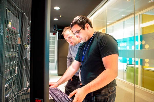 StruxureWare Data Center Operation v8.0