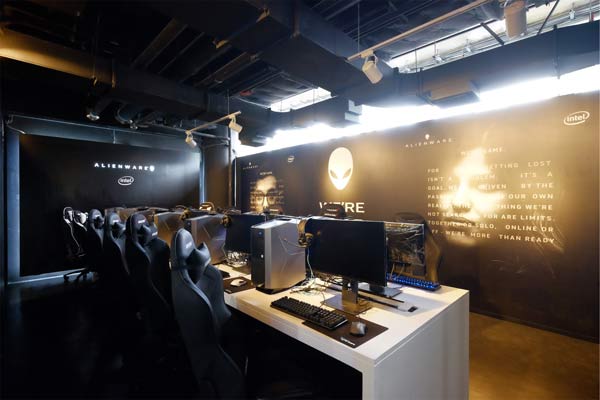 Alienware cafe