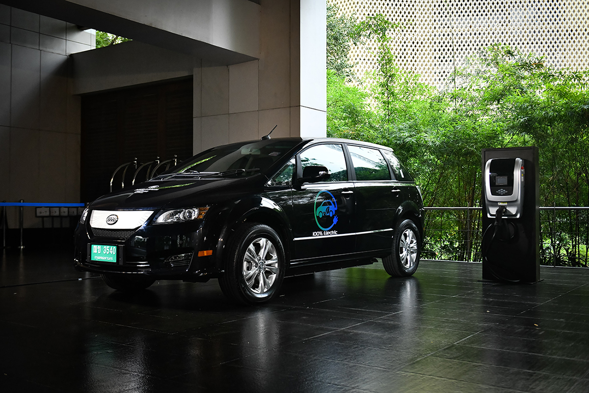 BYD-e6