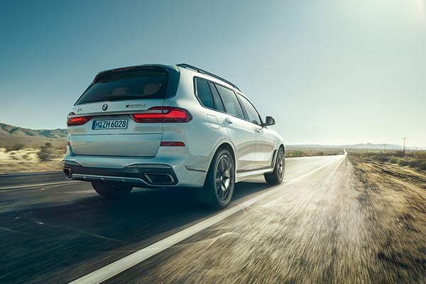 X7 M50d