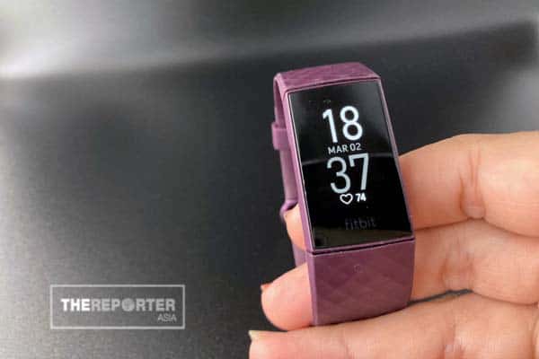 Fitbit Charge 4