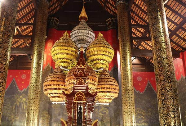 พระพุทธรูปปางประทานพร
