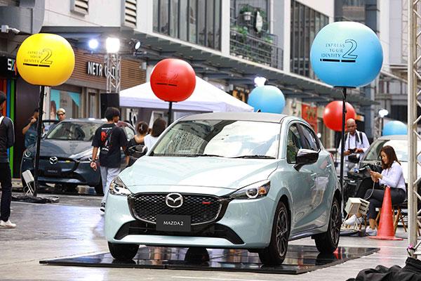 new-mazda2-1