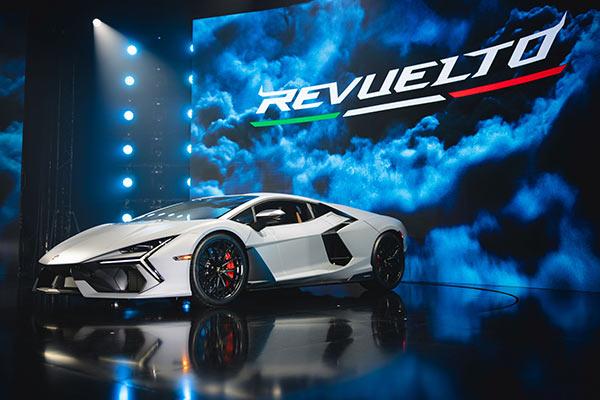 Lamborghini Revuelto